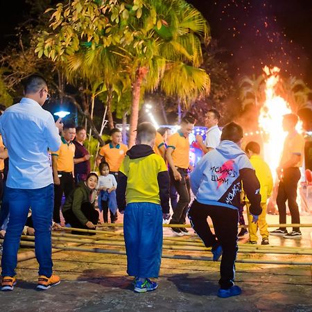 Hoa Binh Hotel מראה חיצוני תמונה