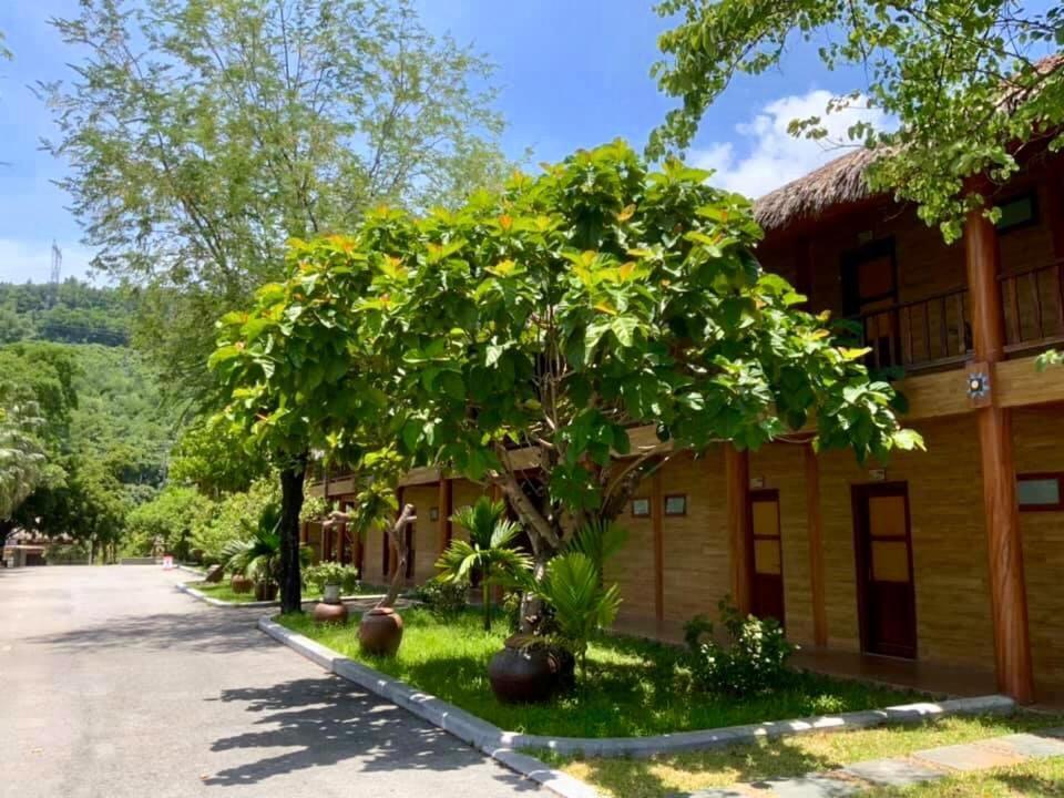 Hoa Binh Hotel מראה חיצוני תמונה