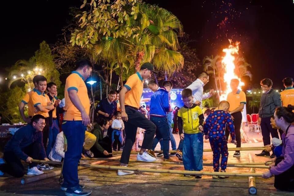 Hoa Binh Hotel מראה חיצוני תמונה