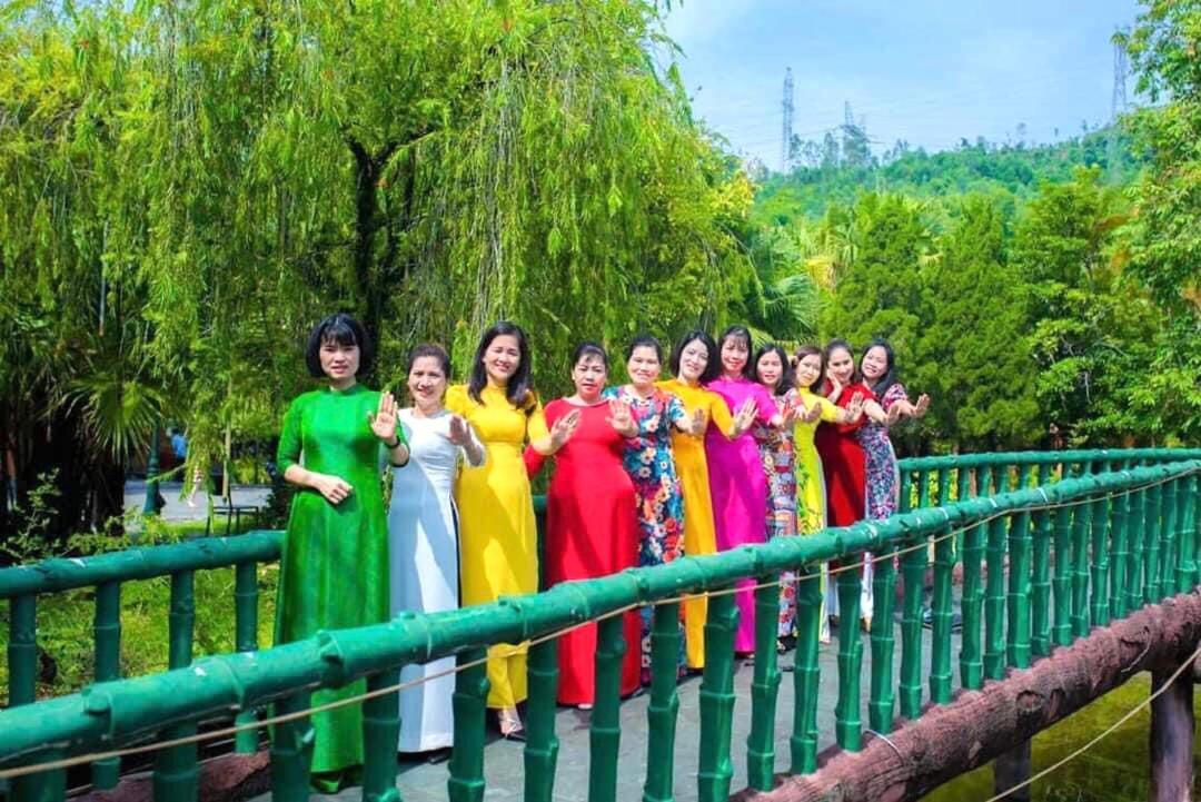 Hoa Binh Hotel מראה חיצוני תמונה