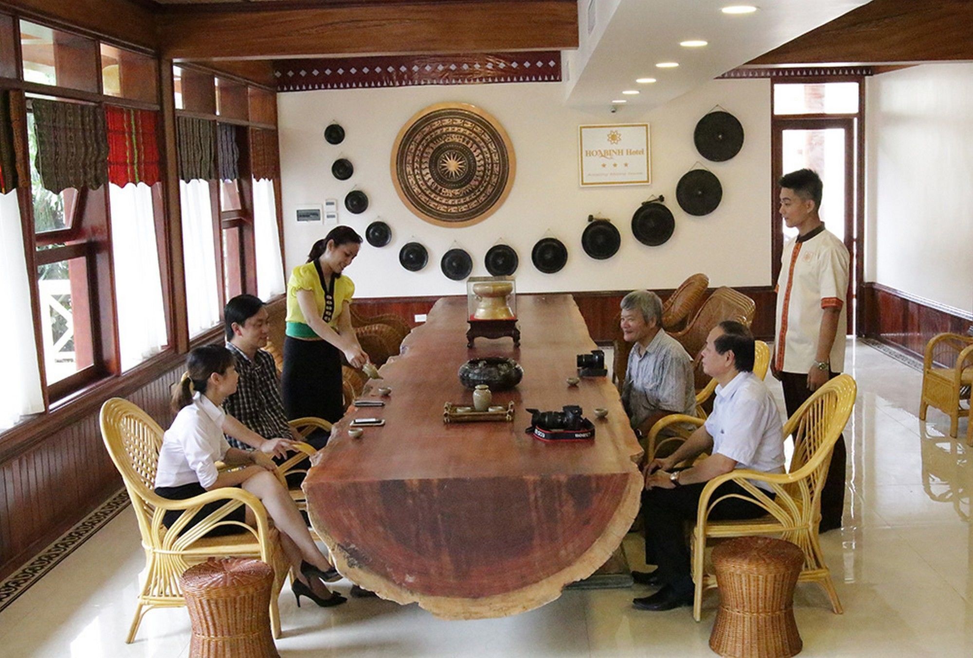 Hoa Binh Hotel מראה חיצוני תמונה